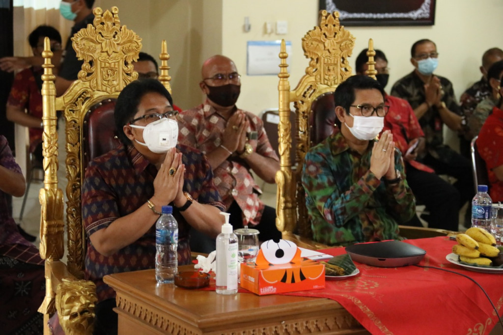 Bupati Giri Prasta Ikuti Acara Pencanangan Pelaksanaan Program Desa Kerti Bali Sejahtera
